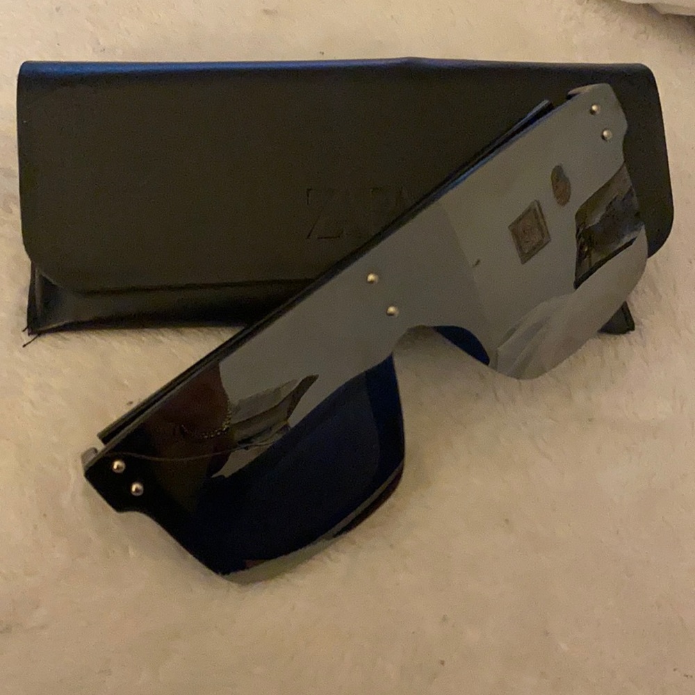 ZARA SILVER POLARIZED SUNGLASSES